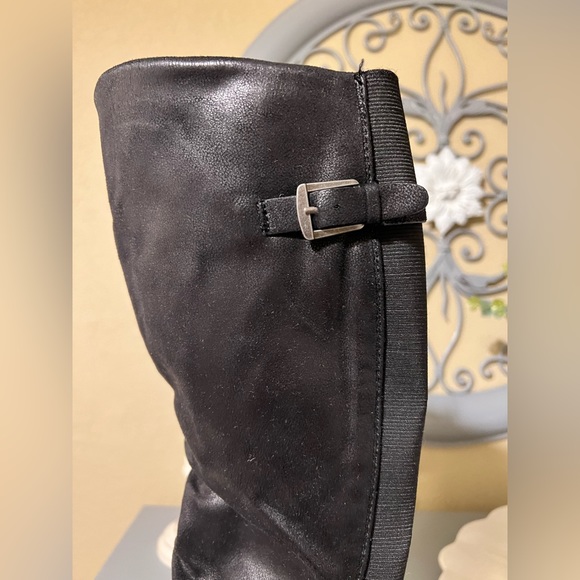 Women’s Tall Boots - Picture 9 of 9